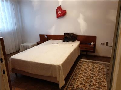 Apartament 2 camere str Cornisa Bistritei, langa Scoala 10