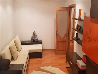 Chirie apartament 3 camere. Zona Arena Mall. Mobilat NOU