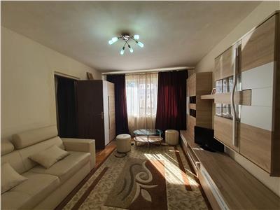 VANDUT! Apartament de vanzare in Roman cu 3 camere