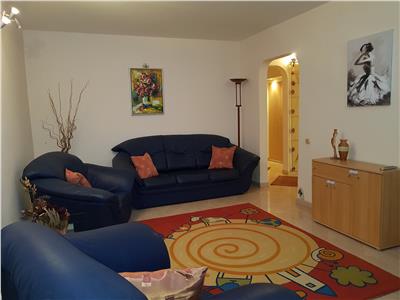 Inchiriere apartament 3 camere cartier Bistrita Lac. Mobilat.