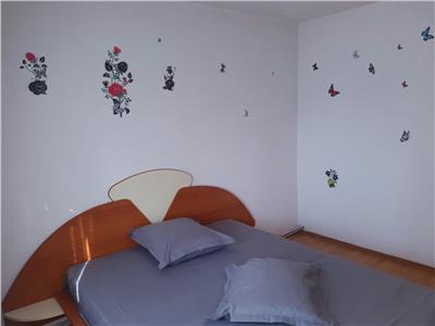 Chirie 3 camere str. Stefan cel Mare. Mobilat si utilat